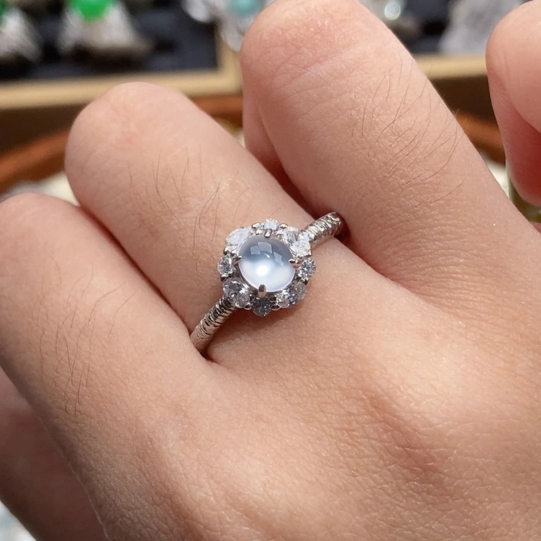 翡翠戒指银S925镶嵌纯天然缅甸翡翠A货戒指