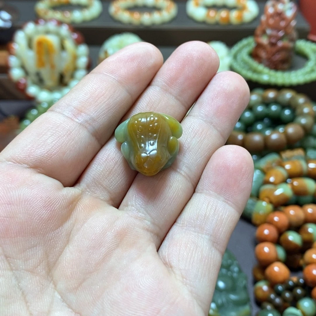 和田玉青蛙未镶嵌用****7