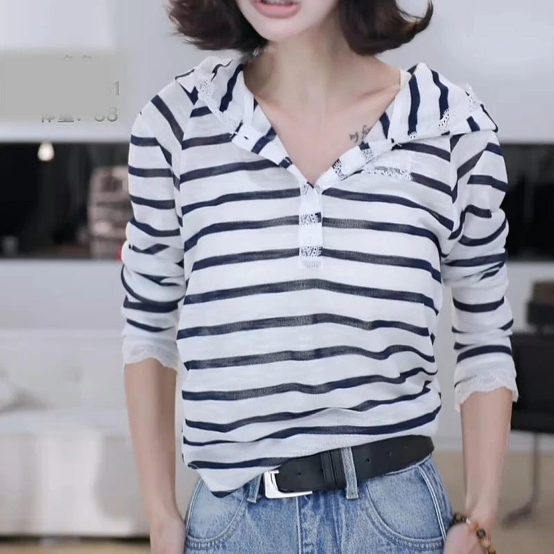 秋季条纹蕾丝花边薄款套头帽衫上衣LK2505872