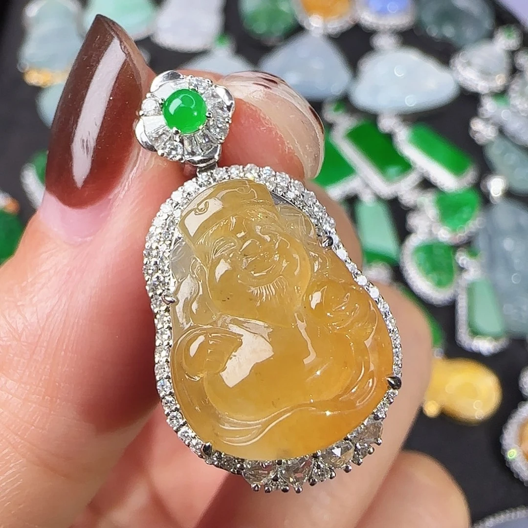 翡翠18K金镶嵌颈饰冰黄翡财神