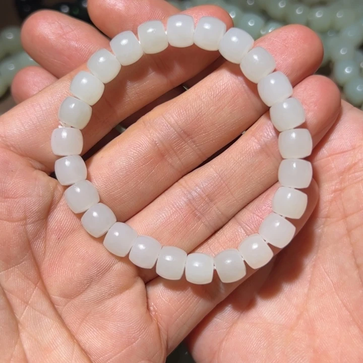 颈饰未镶嵌和田玉（糖玉）彼*