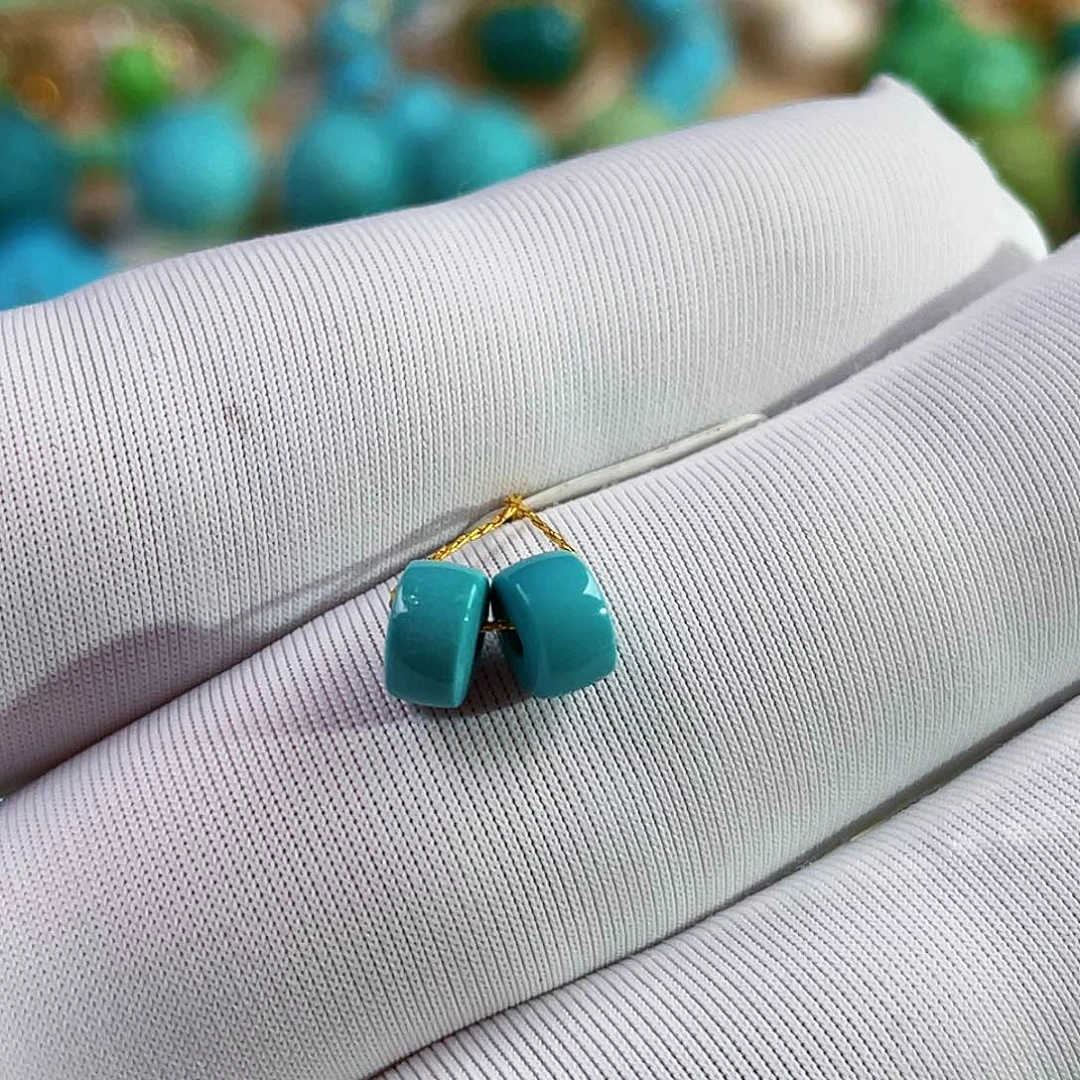 绿松石未镶嵌珠宝奇石