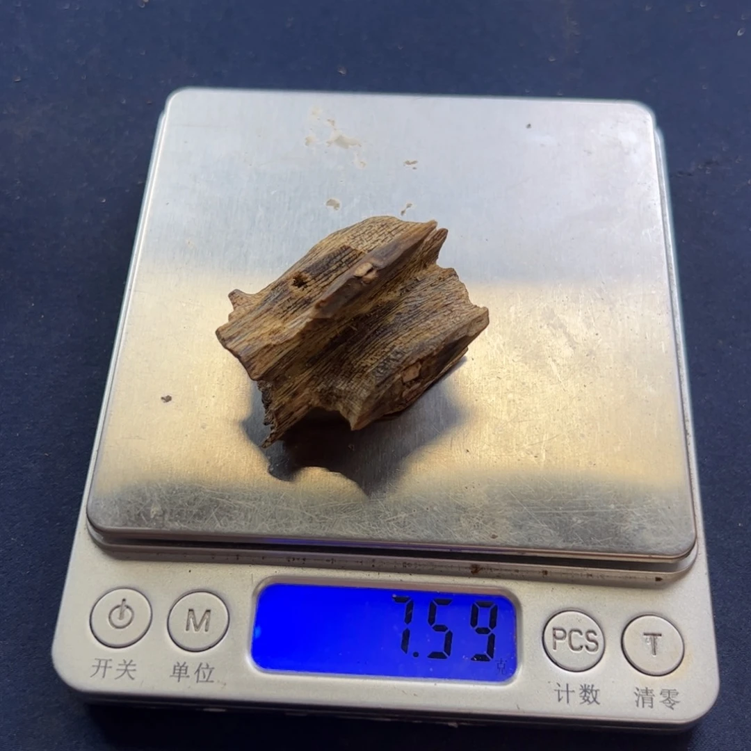 沉香沉香碎屑醇化4年老白棋沉香7.59克