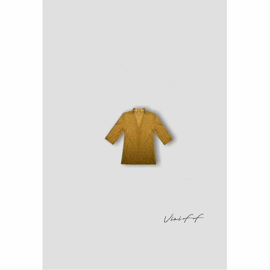 ViniFF薇妮｜夏季新款「涟漪」V领中袖T恤CZ5XT008