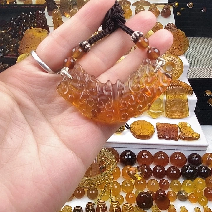 琥珀未镶嵌吊坠(不含链)天然缅甸琥珀龙壁双面雕刻