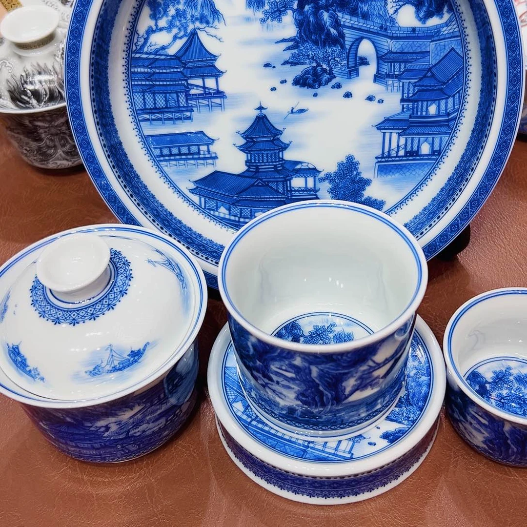 摆件景德镇陶瓷学院等单位联合举办了