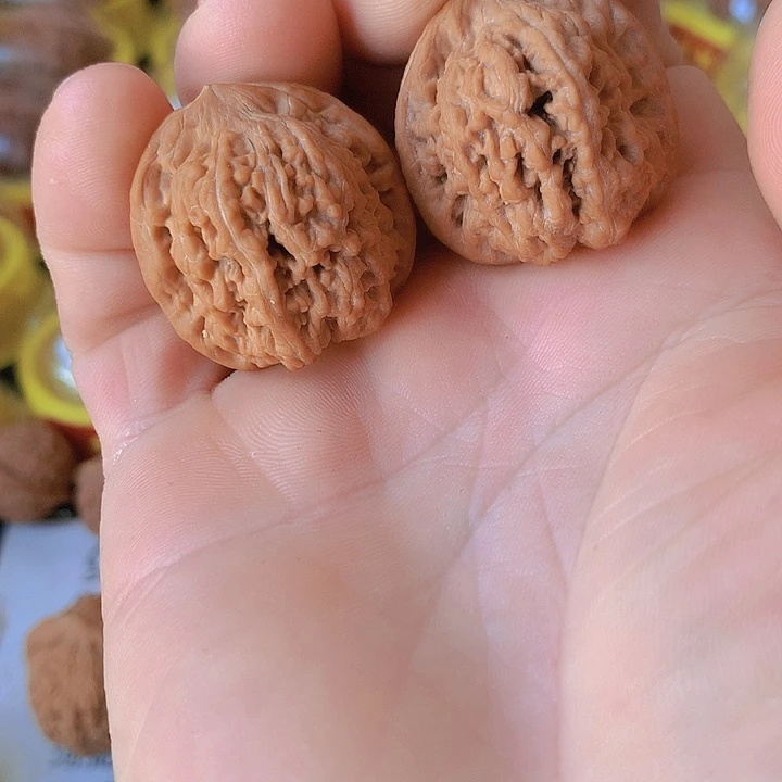 এ***阳文玩核桃吊坠老款密文30