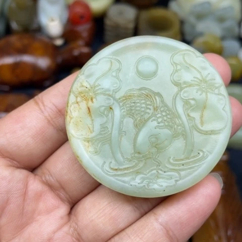 未镶嵌蛇纹石玉颈饰76