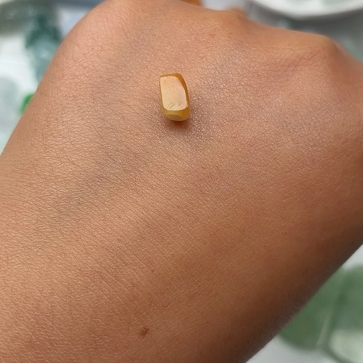 翡翠未镶嵌颈饰纯天然