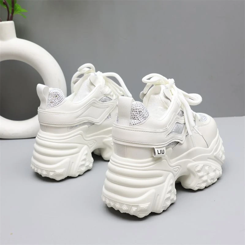 隐形内增高10cm老爹鞋女鞋2025新款小个子厚底松糕运动休闲小白鞋