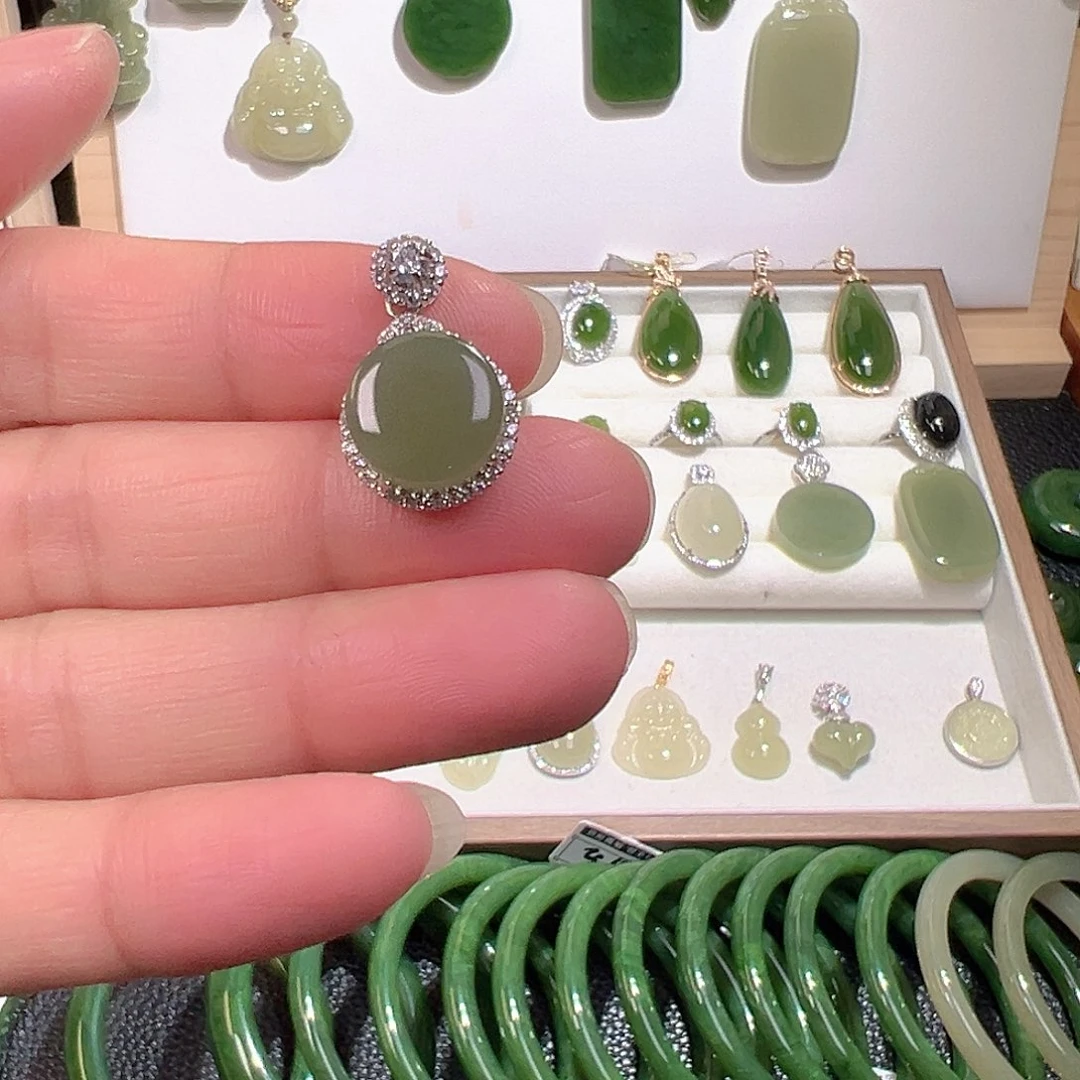 和田玉银S925镶嵌颈饰