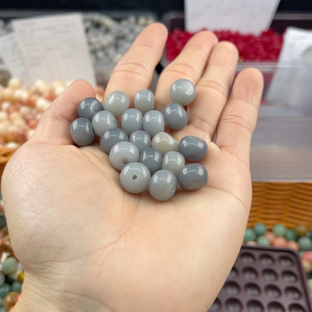 白玉菩提吊坠z 12mm/108/微瑕奶奶灰