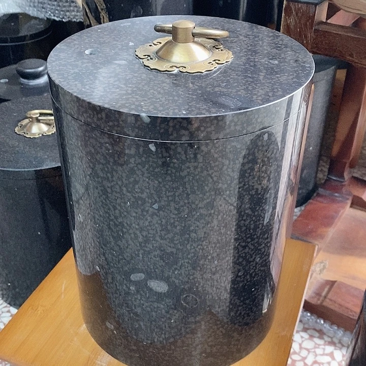 冰碛岩石雕水缸10斤