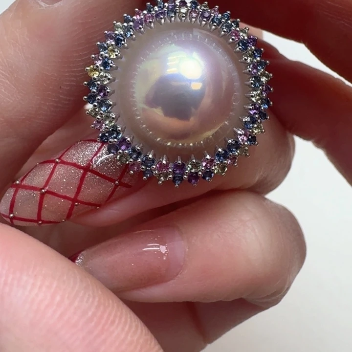 拼合珍珠（马贝珠）颈饰18K金镶嵌