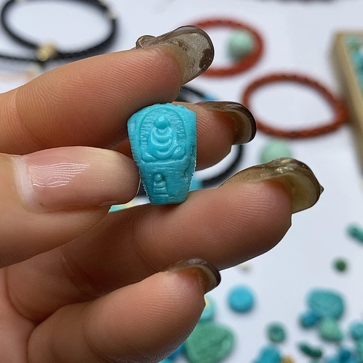 绿松石未镶嵌珠宝奇石