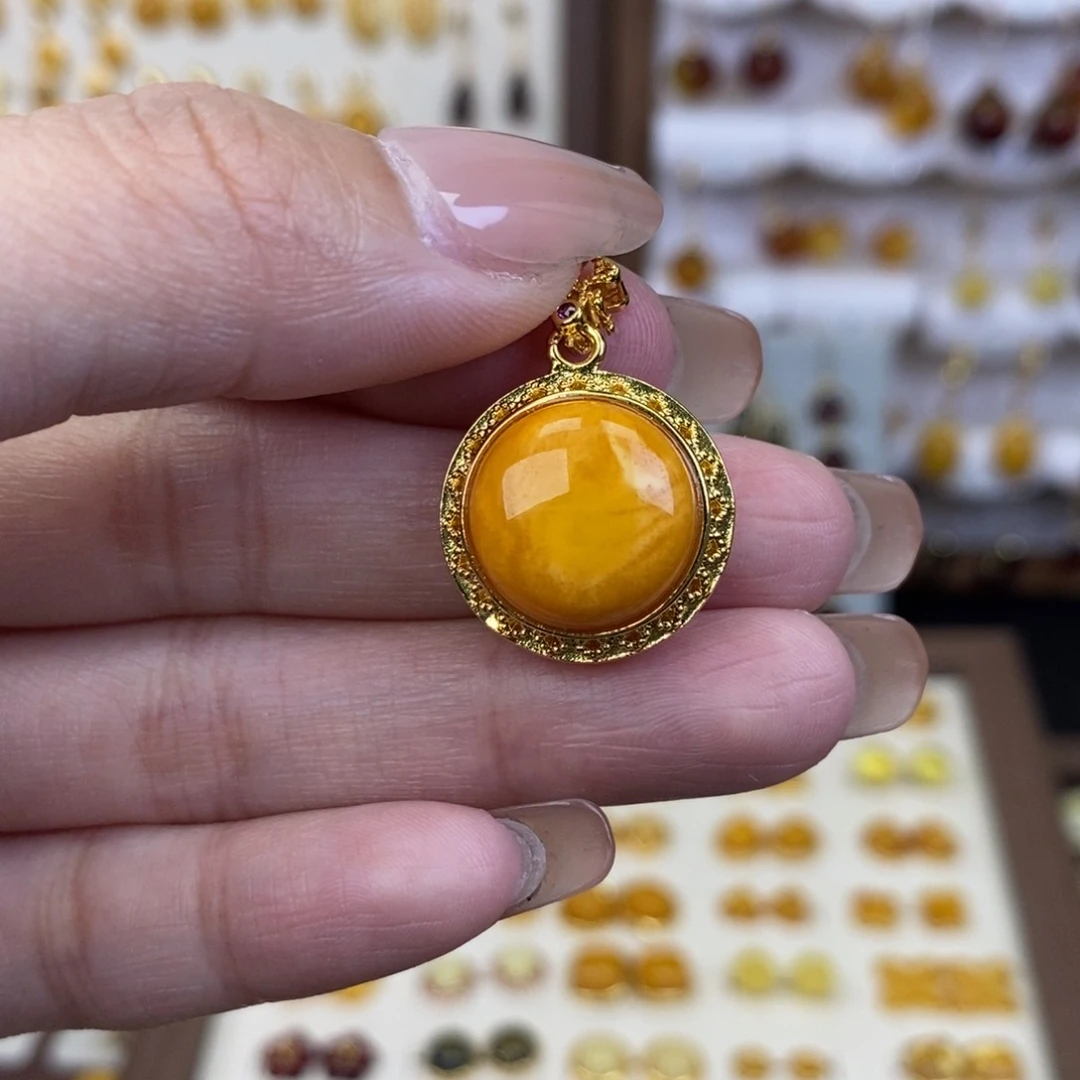 裸石琥珀未镶嵌铜镶嵌拍下送铜链