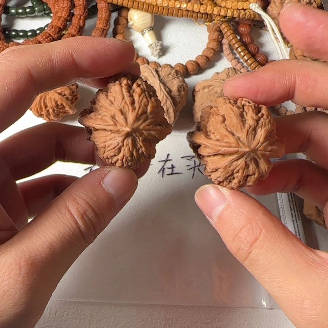 ****吊坠猴头核桃67如图