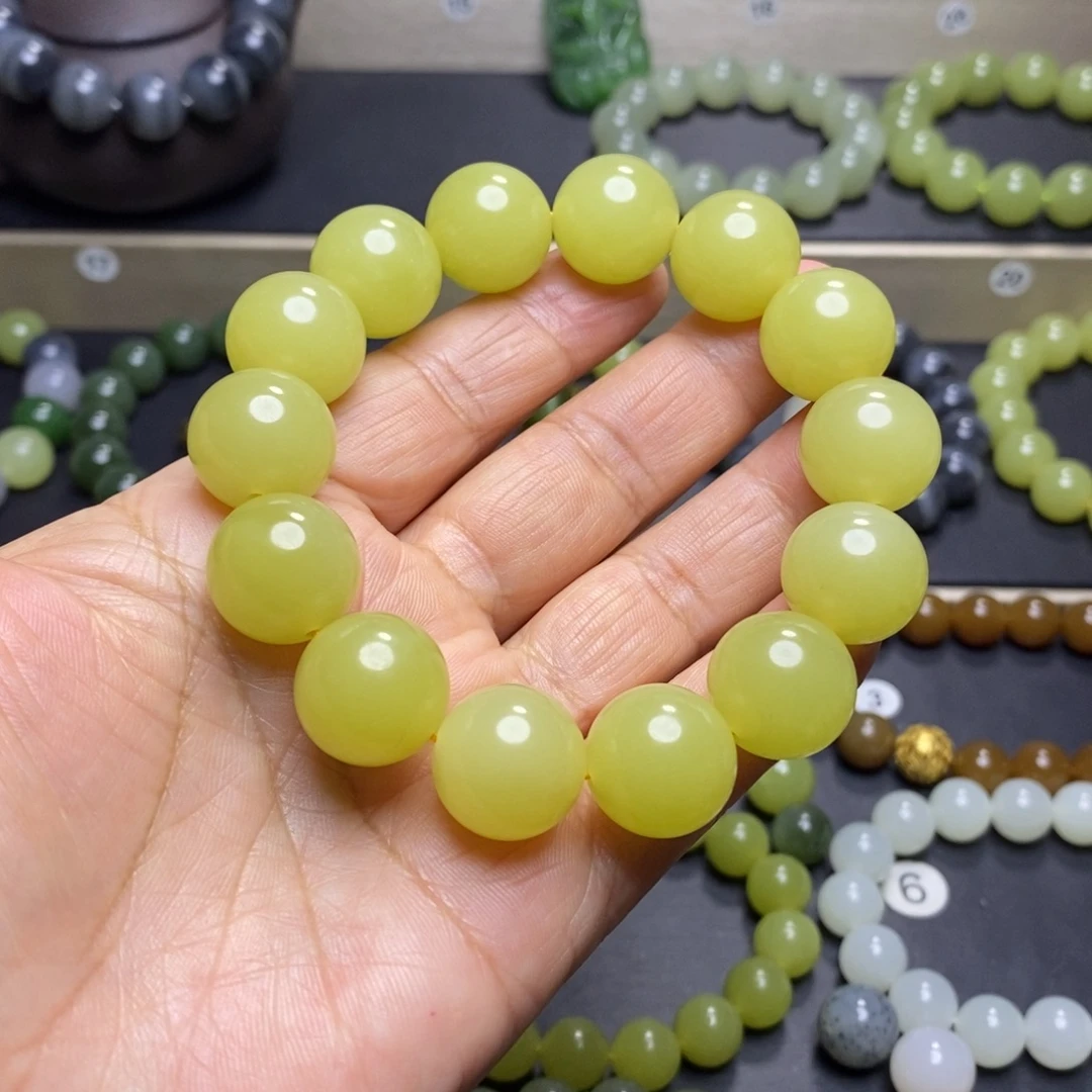 和田玉未镶嵌手串