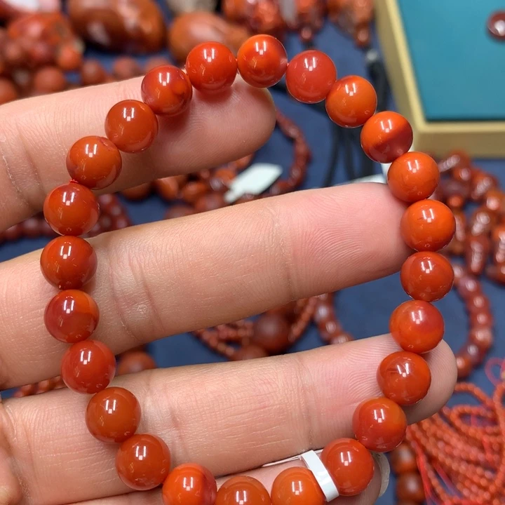 南红玛瑙手串未镶嵌8+’mm