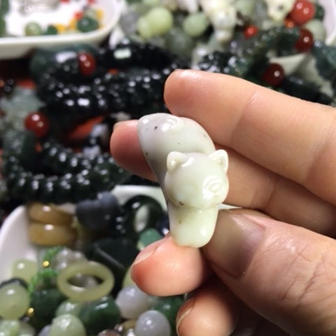 未镶嵌手链和田玉猫