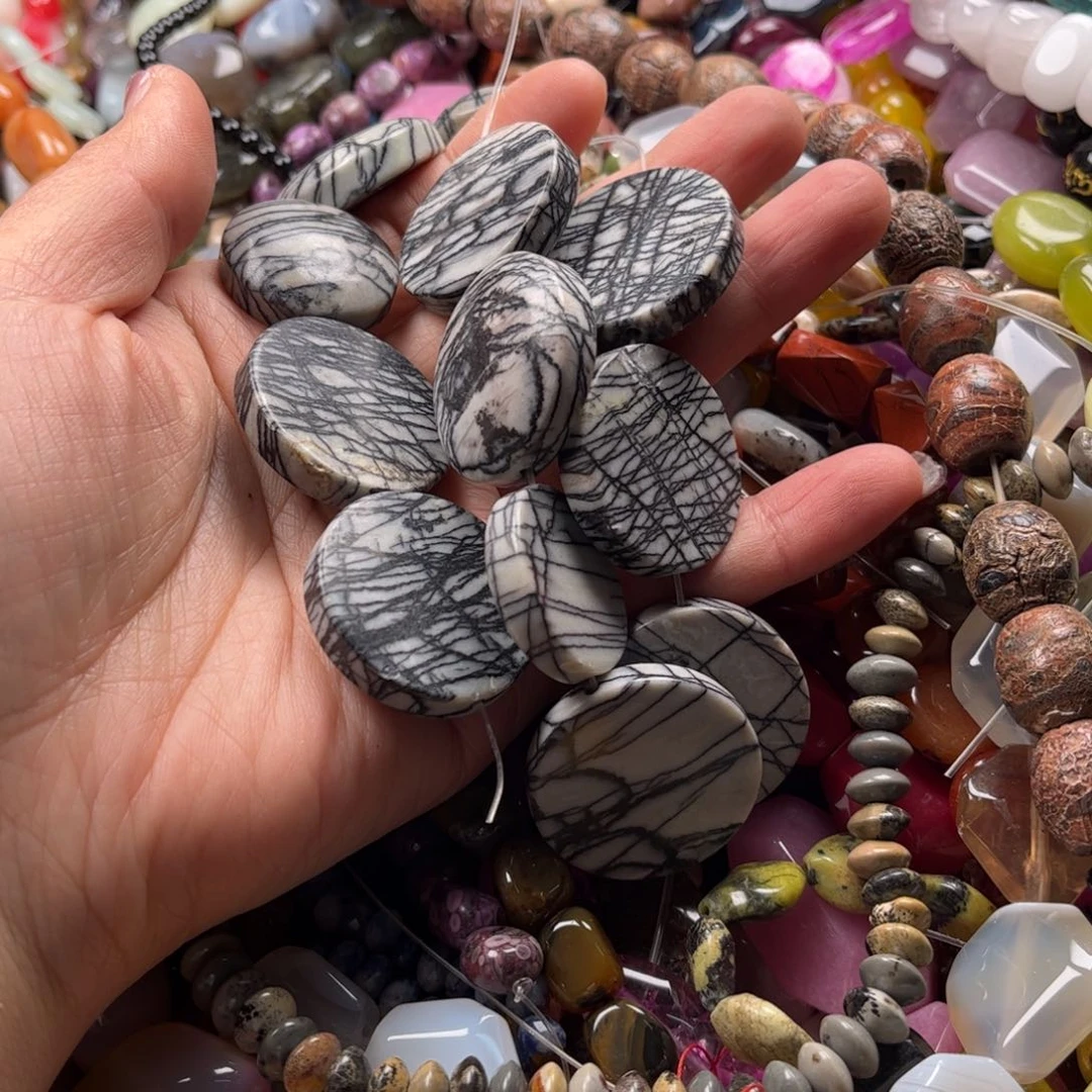 石英质玉珠宝奇石未镶嵌云*躲图