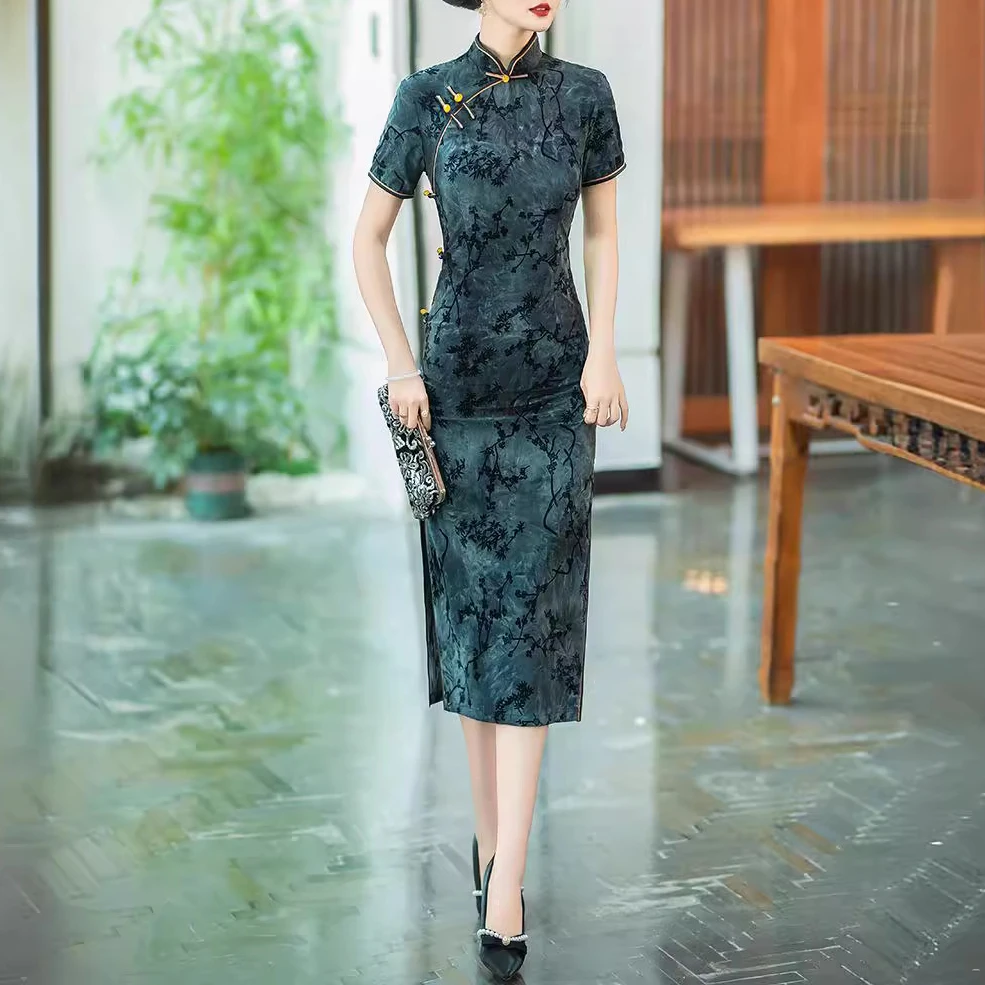 旗袍扎染植绒提花长款单层梅花修身淑女风改良短袖日常可穿中国风