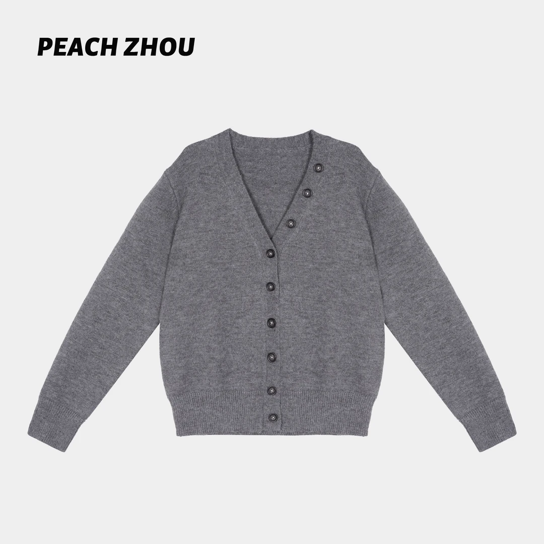 『PEACHZHOU』不规则纽扣宽松V领针织开衫休闲简约洋气设计感毛衣女