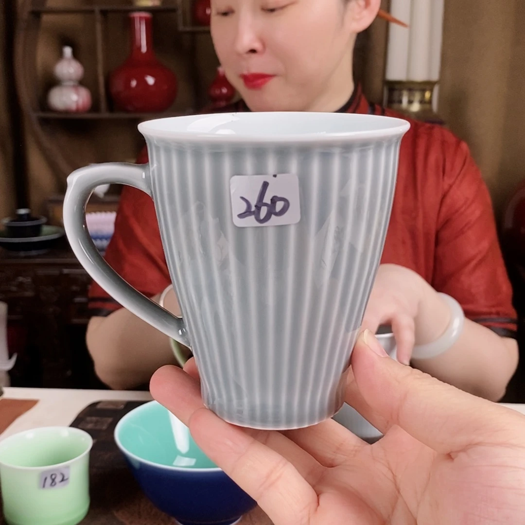 260号珍藏把手高级灰条纹杯