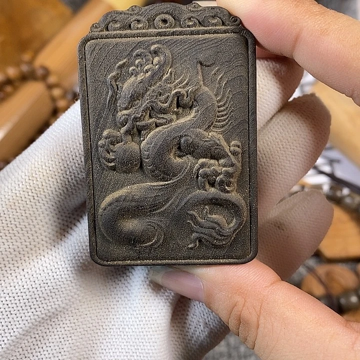檀香木手串/手链老山檀香阴沉雕刻龙盘吊坠