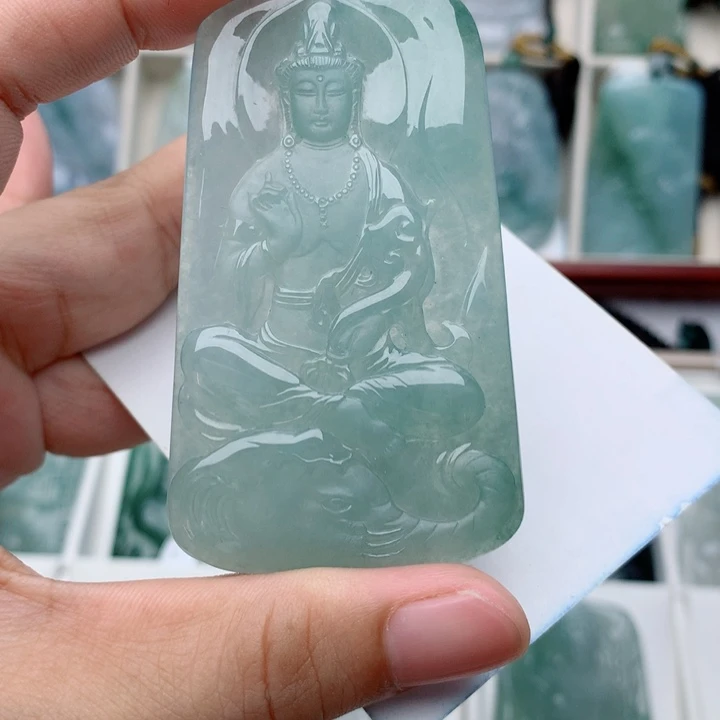 翡翠未镶嵌颈饰普贤