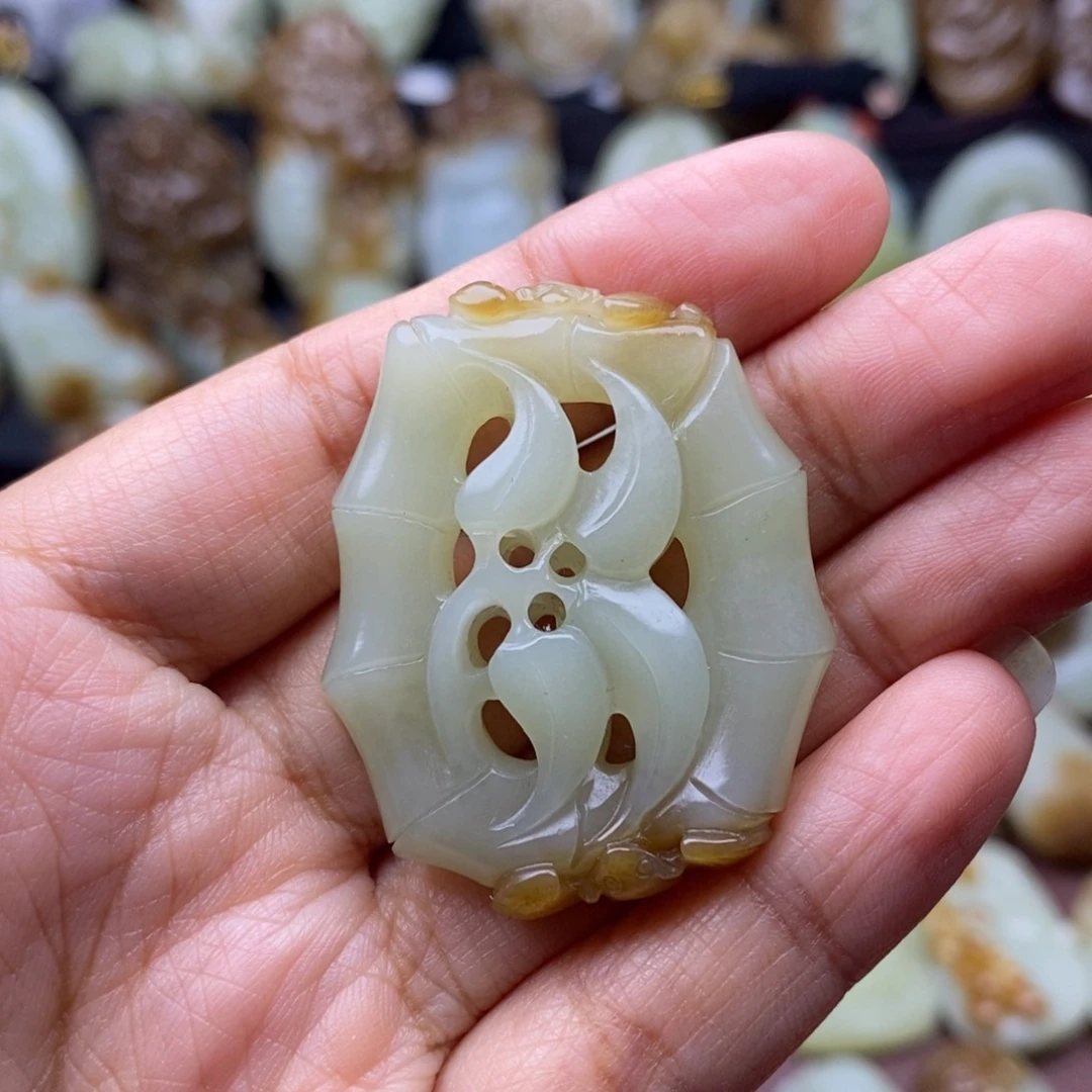 项链未镶嵌和田玉（糖玉）