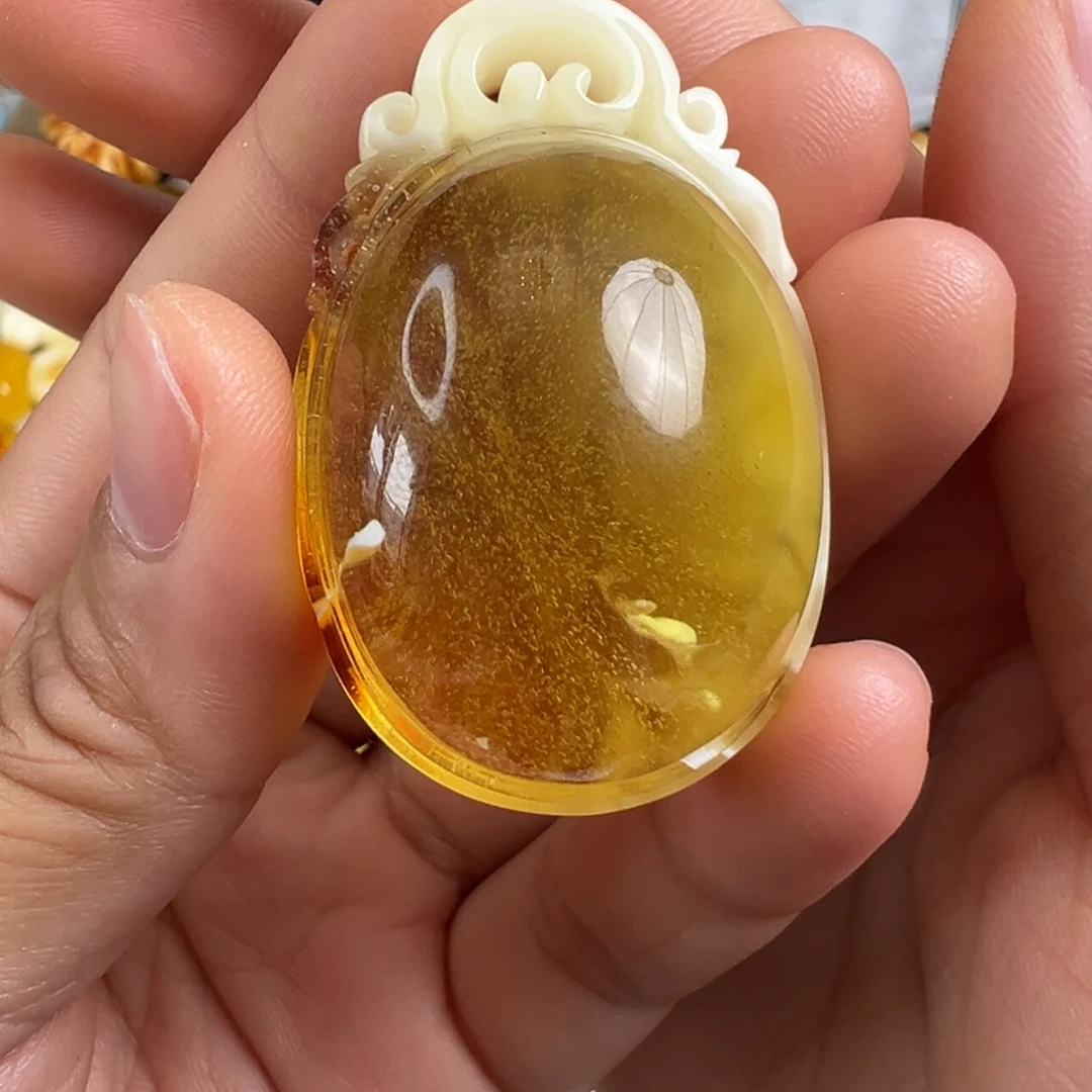 凤***喝蜜蜡未镶嵌裸石蜜蜡