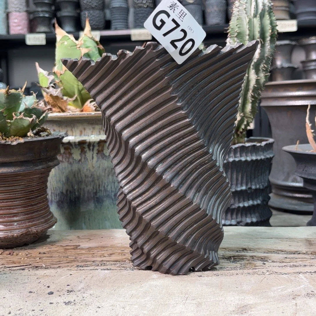 陶内口14高18瑕疵