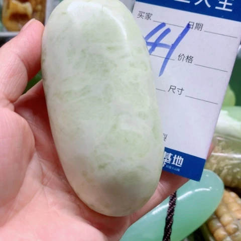 蛇纹石玉未镶嵌手把件
