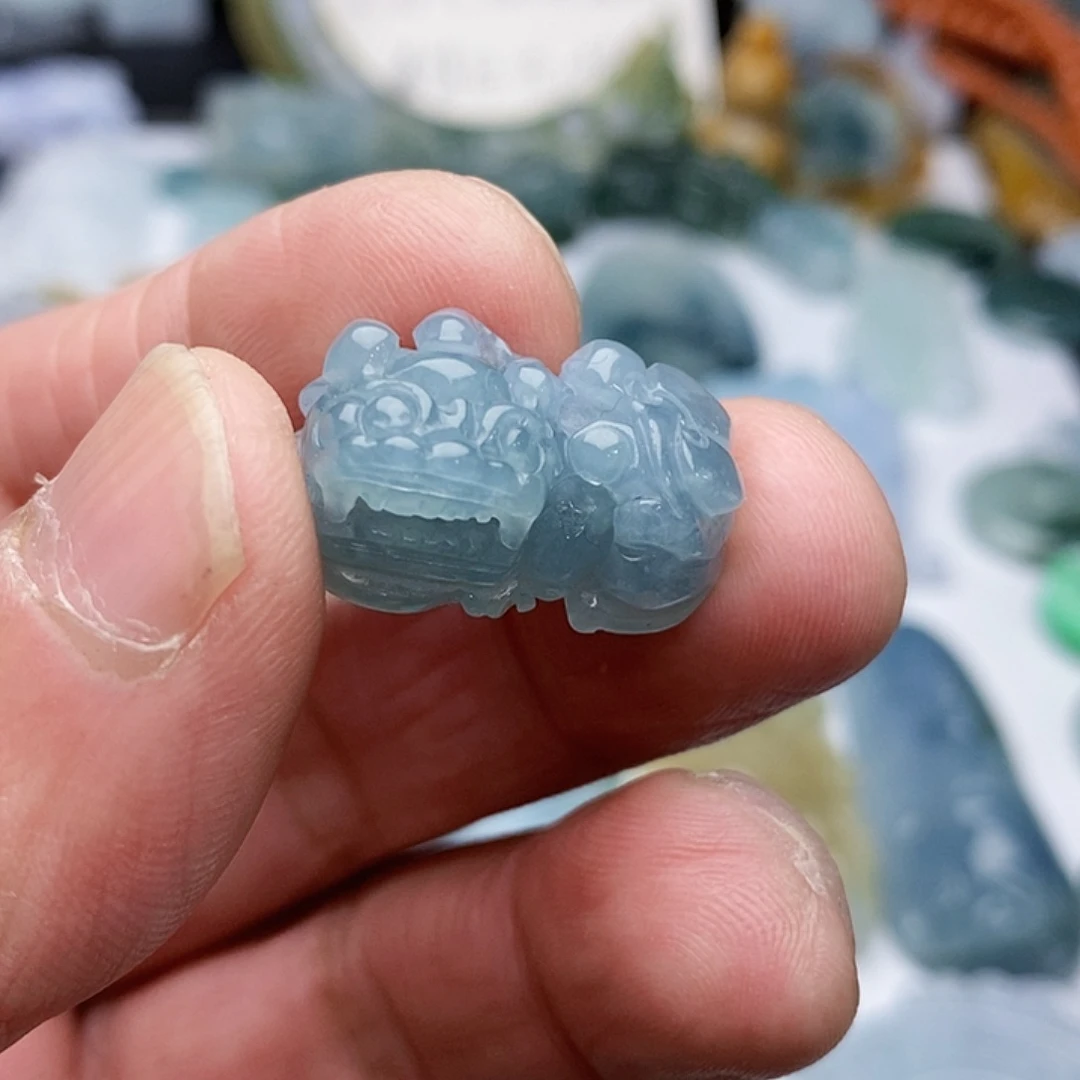 翡翠颈饰未镶嵌小霸王貔貅