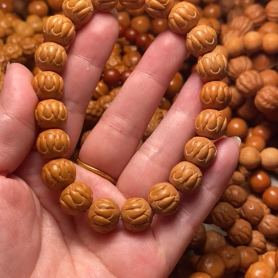 【闪购商品】猴头核桃手串吞金