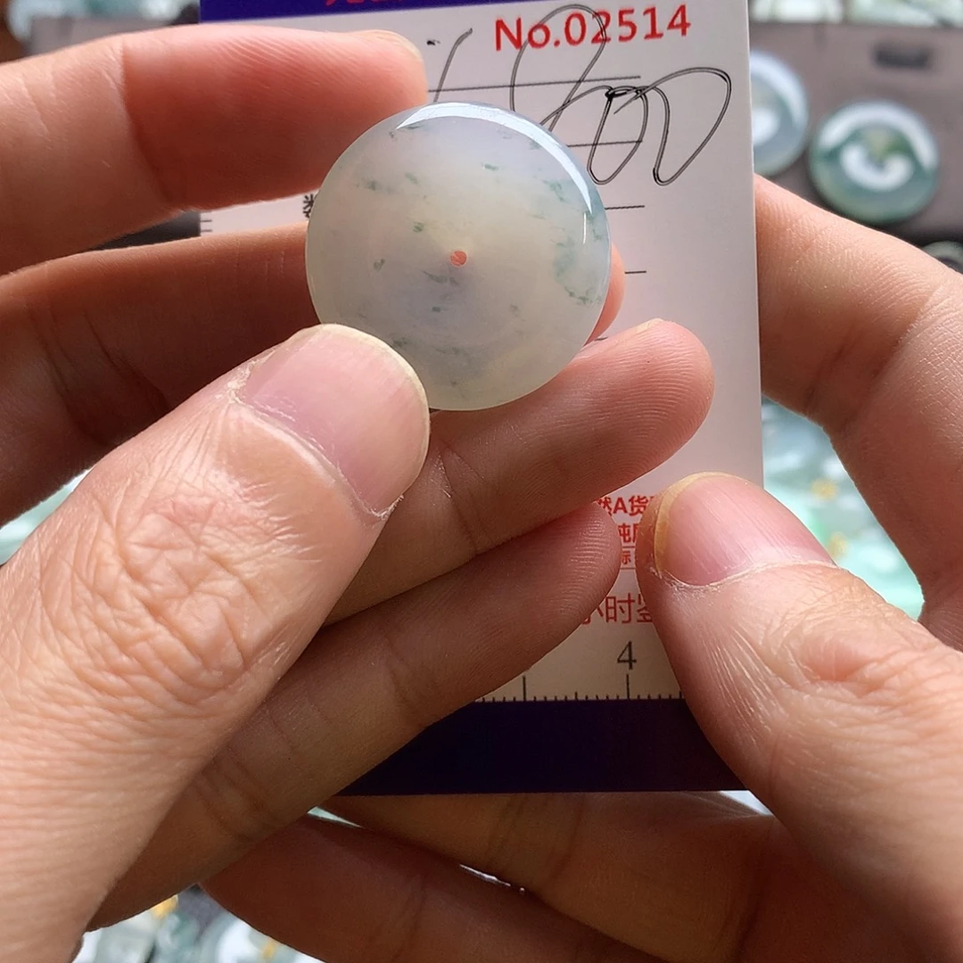 翡翠未镶嵌颈饰吊坠