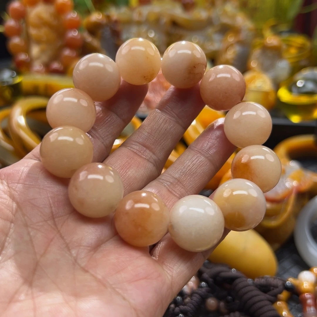 石英质玉未镶嵌颈饰