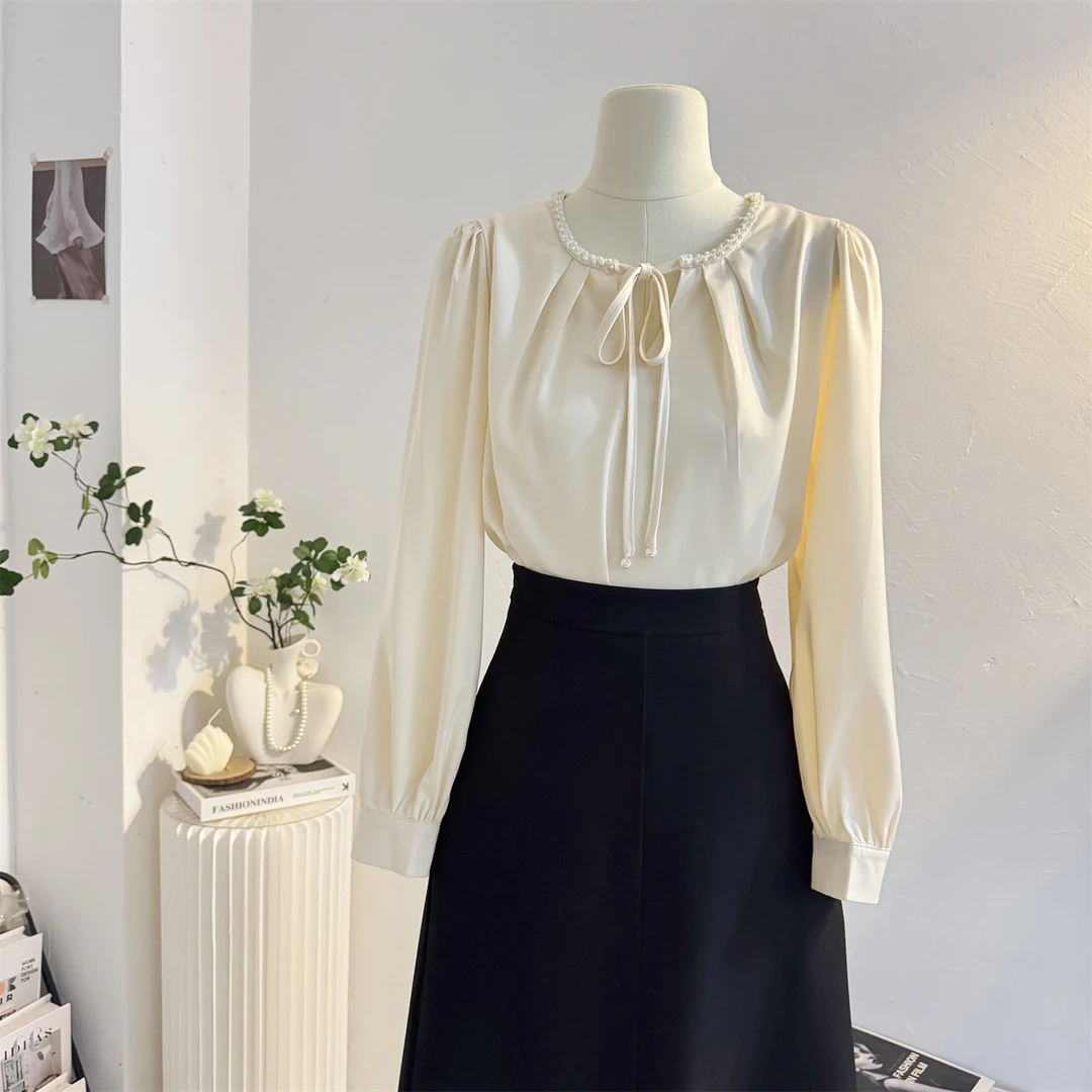 法式钉珠系带圆领缎面长袖衬衫女2025秋垂感通勤气质衬衣醋酸上衣