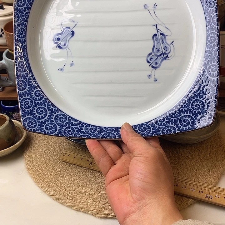 121 中古品默认微瑕满18包邮