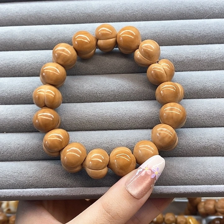 猴头核桃手串奶油泡芙卡16全品