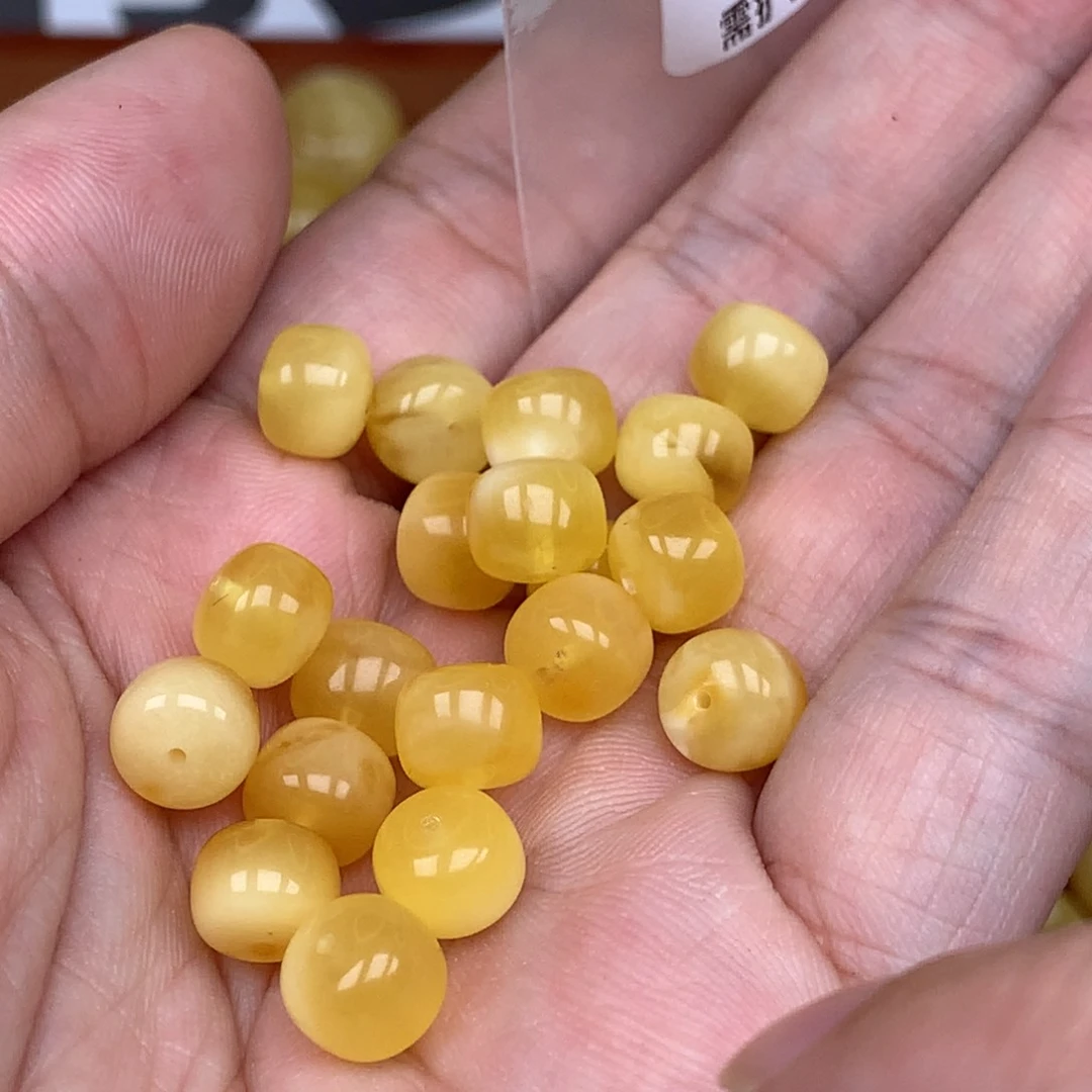 未镶嵌蜜蜡珠宝奇石490卡8.2随机发一对