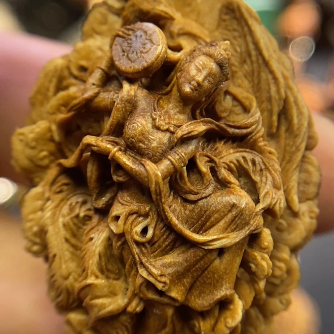 飞天行潍坊核雕桃核雕刻