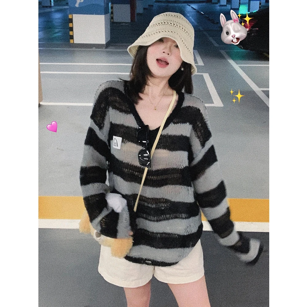 韩系慵懒风不规则条纹镂空V领罩衫长袖T恤女春秋新款百搭简约上衣