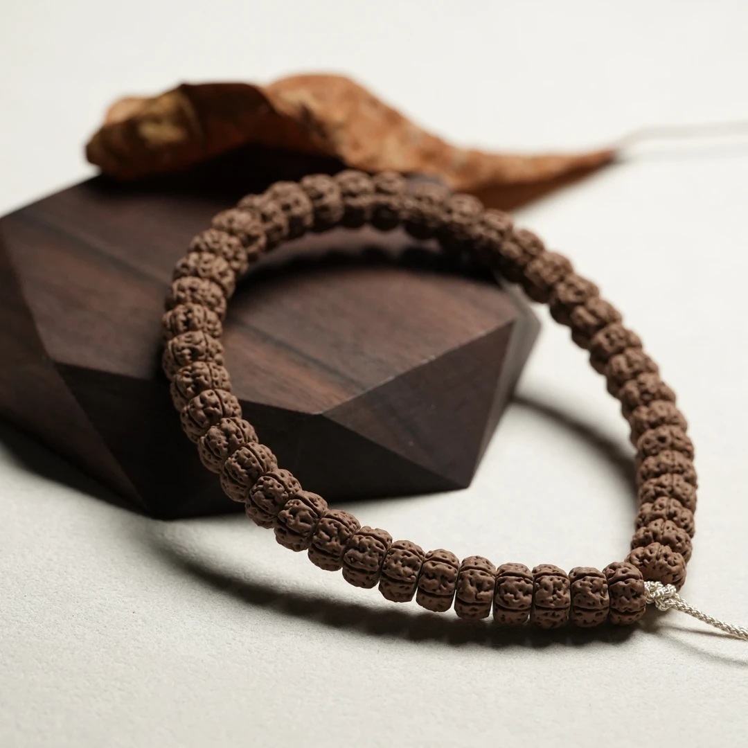 【直切 老树王】归元无漏藏式直切勿里达纯血老树王手串