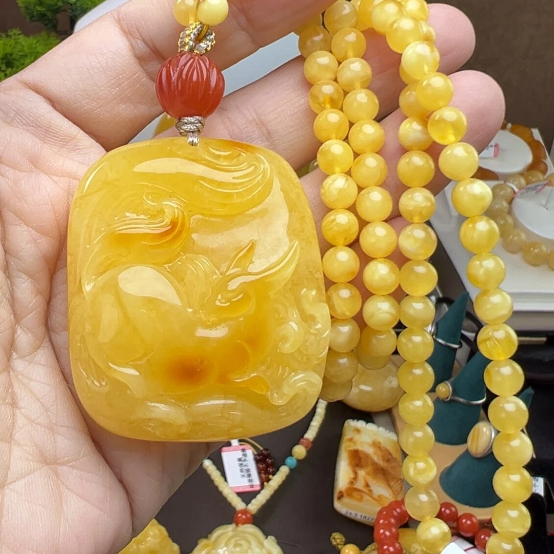 蜜蜡吊坠(赠链)未镶嵌