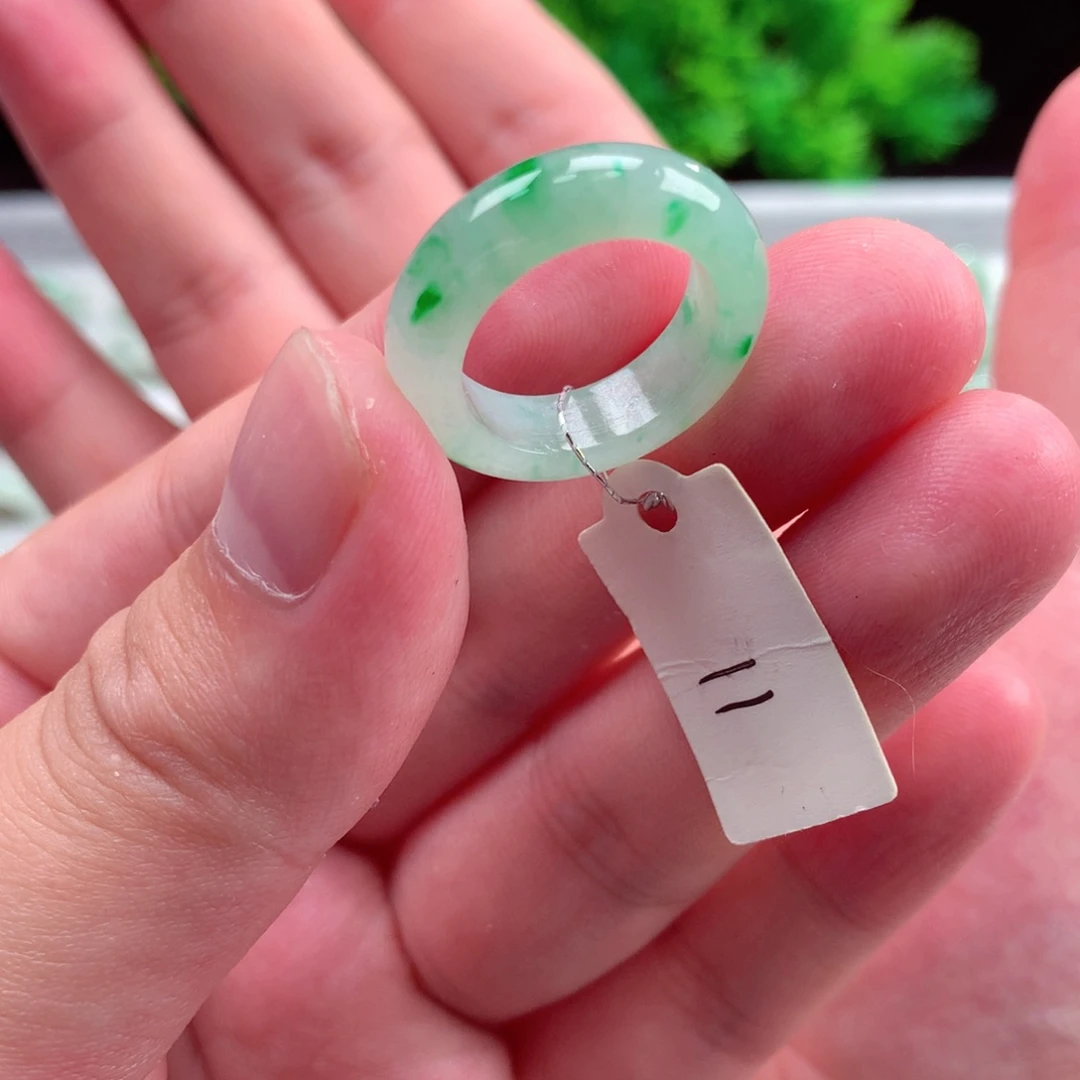 未镶嵌戒指翡翠天然