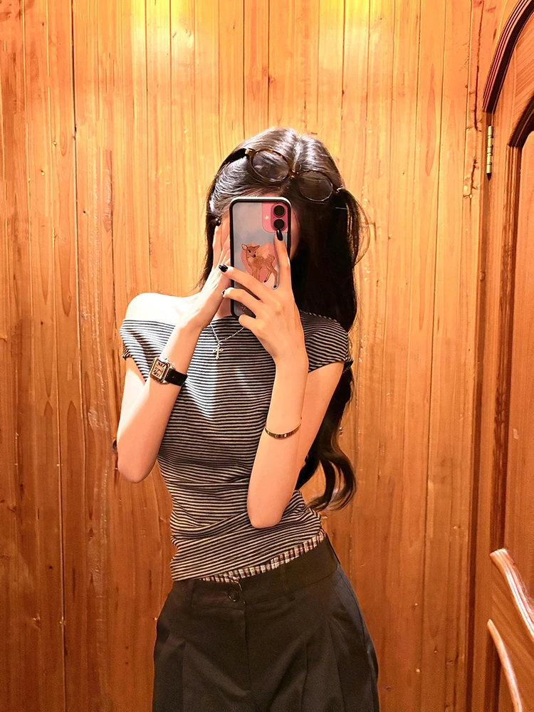 烟灰细条纹斜肩短袖T恤女2025夏季原宿风小众修身显瘦短款小衫ins