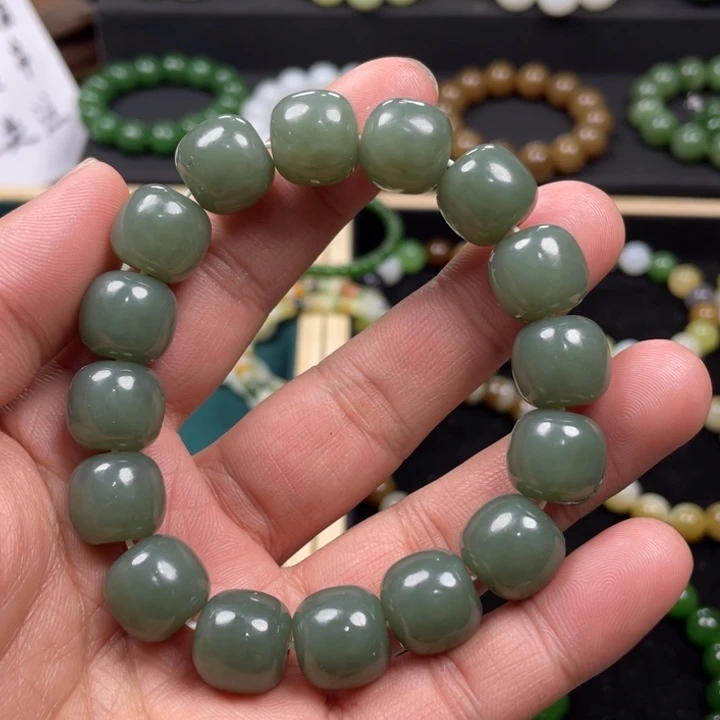 和田玉手串未镶嵌