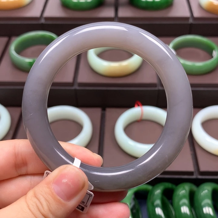 未镶嵌手镯和田玉5556